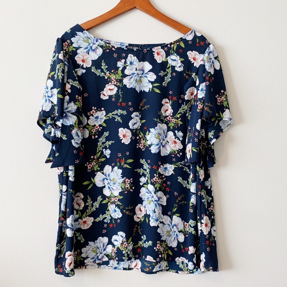 Roz and Ali plus size floral blouse